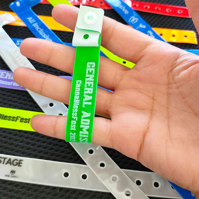 Braccialetto a misura per i festival