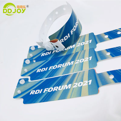 PE Acque resistenti biglietti di ingresso Braccialetto per eventi Club Parco Logo stampato su misura