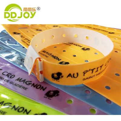 Braccialetti di vinile personalizzati per festival e incontri Spedizione a qualsiasi paese via espresso