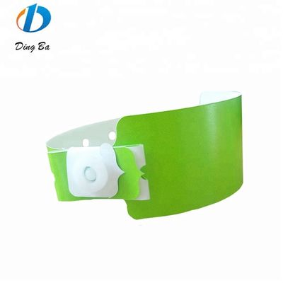 Braccialetti in plastica unisex personalizzati per occasione di riunioni in colore rosso
