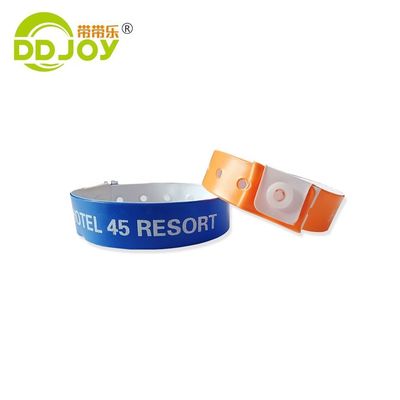 Materiale composito Forma L Dimensioni per adulti Colorato PVC/Vinilo Braccialetti 250*25mm/250*16mm