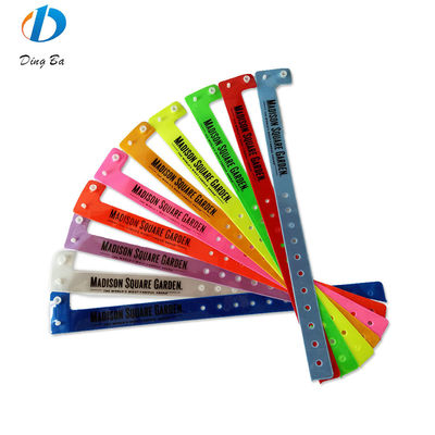 Altri braccialetti di accesso in PVC/Vinil plastica regolabili per eventi e feste