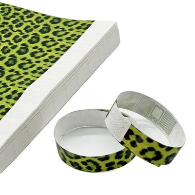 Carta impermeabile personalizzata Tyvek RFID braccialetti con funzione NFC inclusa