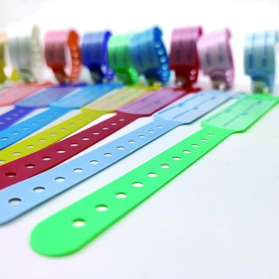 Braccialetti di plastica morbida per bambini