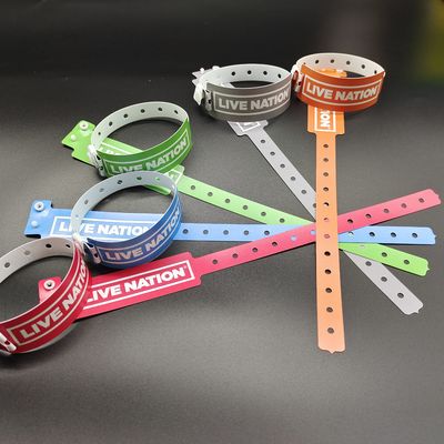 Shanghai PVC Materiale Vinyl Braccialetti Per Eventi Grande Forma e Disegno Libero Inclusi