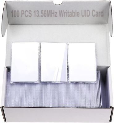 RFID personalizzato 125KHZ T5577 EM4305 13.56MHZ Schede chiave composite riscrivibili Frequenza del chip