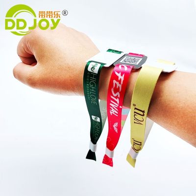 Controllo accesso Eventi personalizzati Biglietto Braccialetto RFID tessuto Tessuto NFC Braccialetto Regolare Dimensione 350*15mm