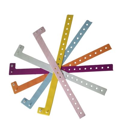 Braccialetto in PVC personalizzato con codice QR per eventi