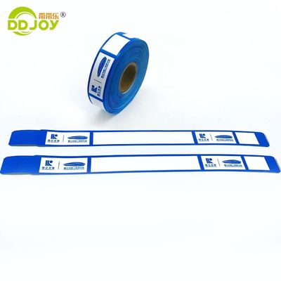 Logo personalizzato Braccialetto di polso in carta sintetica blu per biglietti d'ingresso scenografici