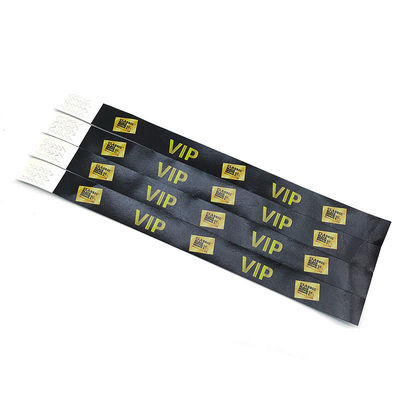 Acqua resistente Tyvek Custom Wrist Band Ready Stock per il Festival VIP Tutti gli utenti finali target