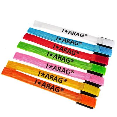 Stampa offset personalizzata di nylon lampeggiante bracciali a LED che brillano al buio per eventi Concerti