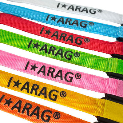 Stampa offset personalizzata di nylon lampeggiante bracciali a LED che brillano al buio per eventi Concerti