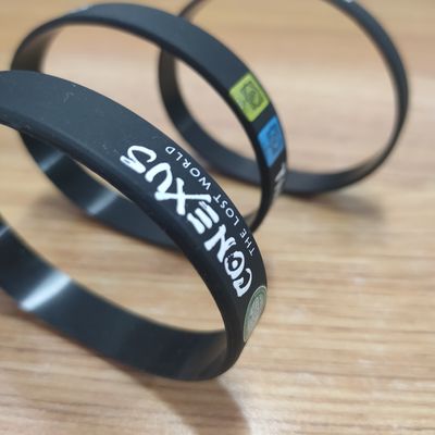 Materiale di silicone Braccialetto personalizzato Sfissato per eventi 2024 Articoli Silicone impermeabile