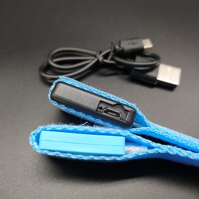 Stampa Offset a schermo di seta personalizzata Braccialetto a LED in nylon per la corsa notturna Glow in Dark Armband