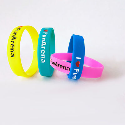 Braccialetti di gomma a stampa a schermo di seta a prova d'acqua a colori misti con certificato ISO9001