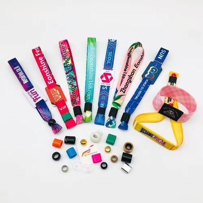 Parti e eventi Braccialetti RFID in tessuto satinato personalizzato con stampa del logo Dimensione 350 * 15mm