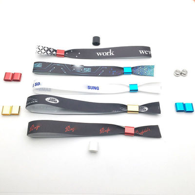 Organizzazione di eventi personalizzati, feste, braccialetti RFID con tessuto satinato e stampa del logo dei marchi