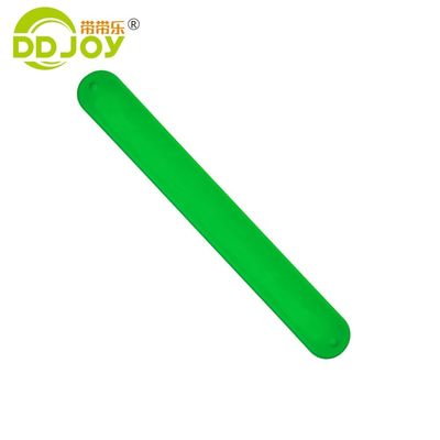 Placcaggio colore personalizzato stoccaggio braccialetto personalizzato ingrosso personalizzato braccialetto di silicone snap slap