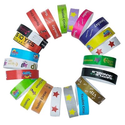 Braccialetti Tyvek a prova d'acqua gialli di carta usa e getta per l'identificazione degli eventi