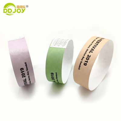 Logo personalizzato Tyvek Band impermeabile Numero di serie Braccialetto per la gestione degli eventi