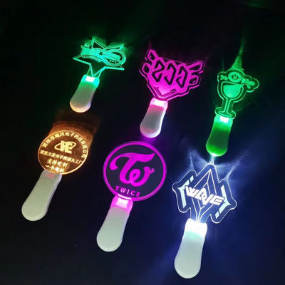 Braccialetti di plastica illuminanti per tutti i vostri bisogni di festa