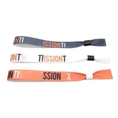 Braccialetto per eventi in tessuto con logo personalizzato impermeabile e chiusura sicura