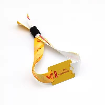 Braccialetti RFID stampati su misura in tessuto satinato per l'identificazione di eventi e festival