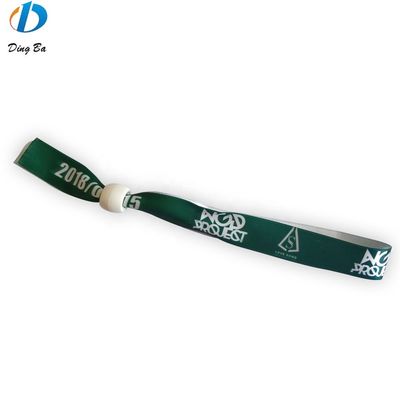 Braccialetti in tessuto per feste perfetti per la promozione