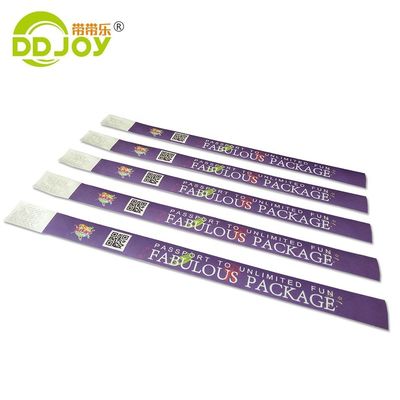 Braccialetti di carta Tyvek adesivi resistenti all'acqua personalizzati per eventi e feste