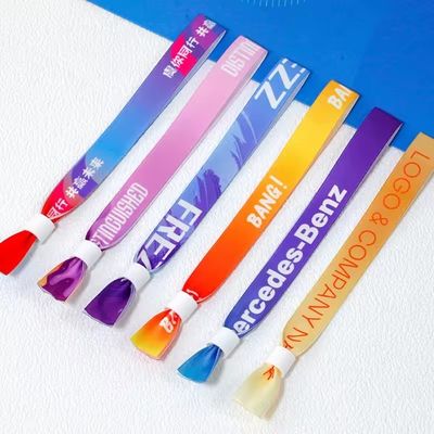 Braccialetti RFID con tessuto satinato e stampa del logo
