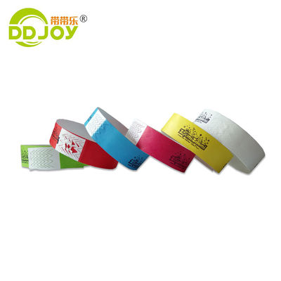 Braccialetti a colori solidi per feste e feste