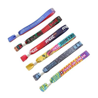 Braccialetti RFID con materiale di tessuto satinato e chip sicuro