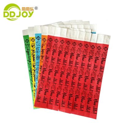 Braccialetti unisex di Tyvek per la stampa del logo personalizzato in occasione di eventi preferiti Articoli di festa